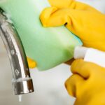 A Complete Guide on How to Clean the Kitchen Faucet Head